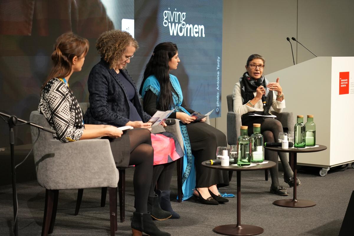 Atalanti Moquette (right), during the roundtable at the Graduate Institute on 23 November 2021. ©Switzerland for UNHCR