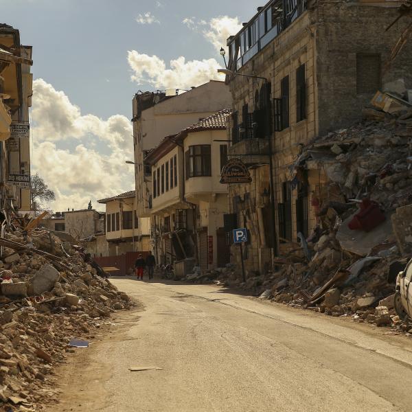 Dévastation et destruction à Hatay après les tremblements de terre