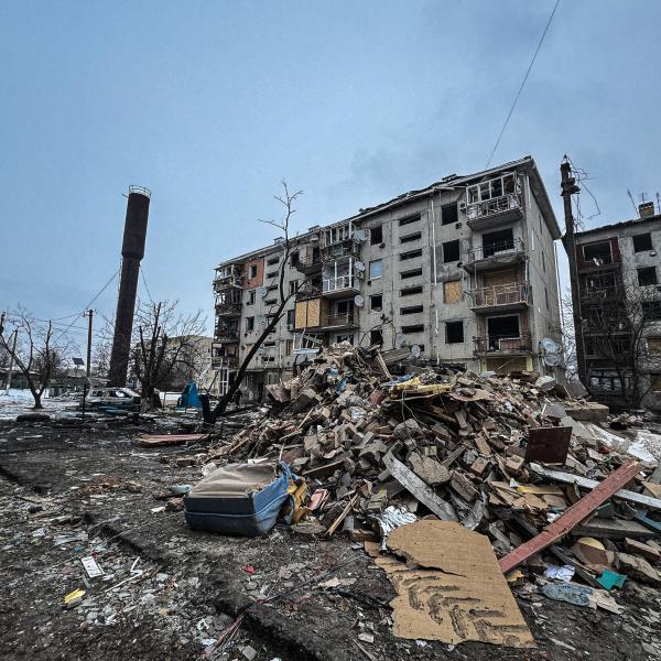 Maisons en Ukraine détruites par les attaques aériennes russes